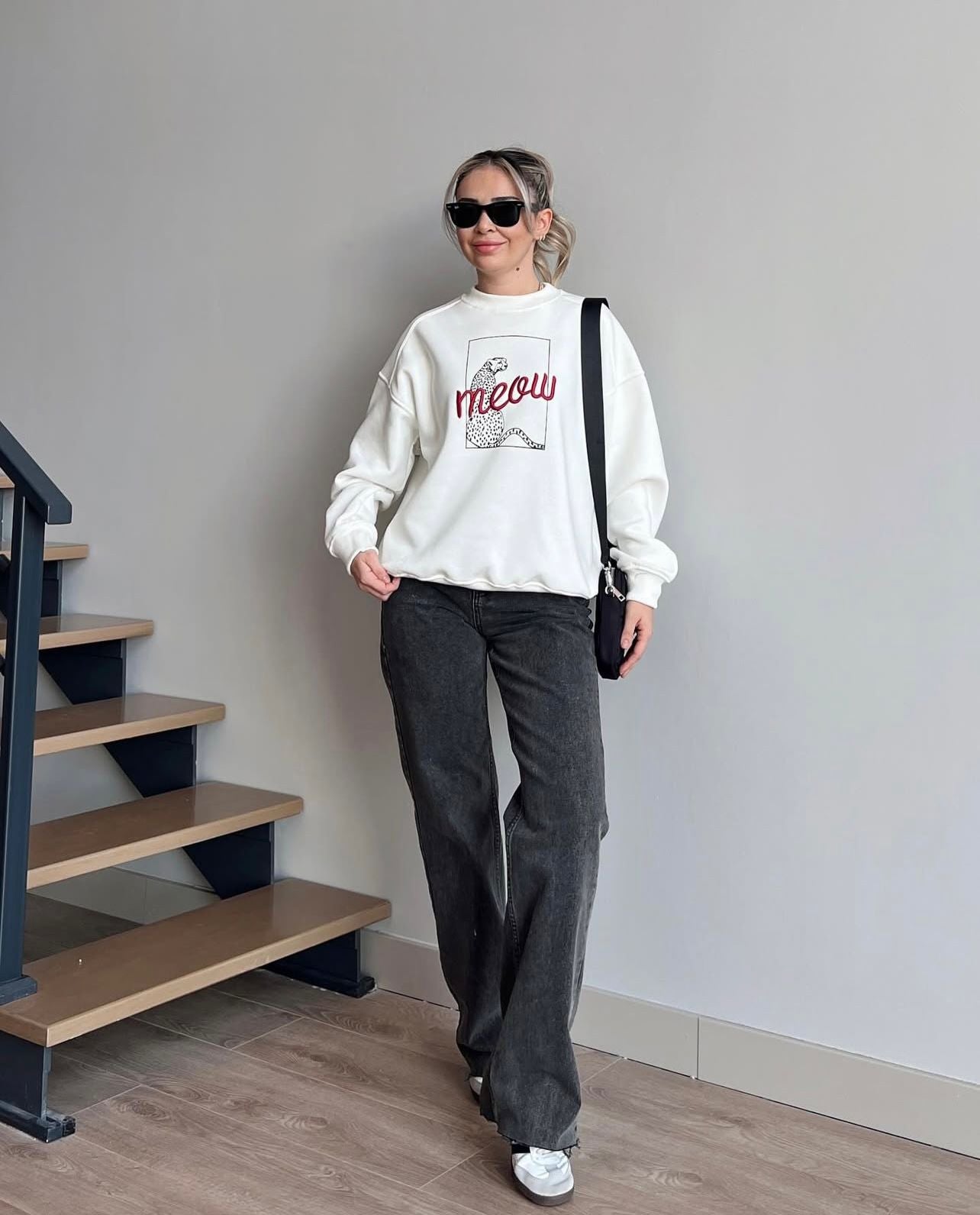 *"MEOW SWEAT SHIRT"*