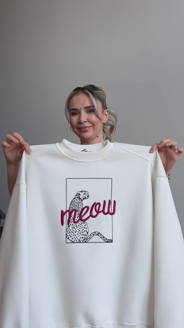 *"MEOW SWEAT SHIRT"*