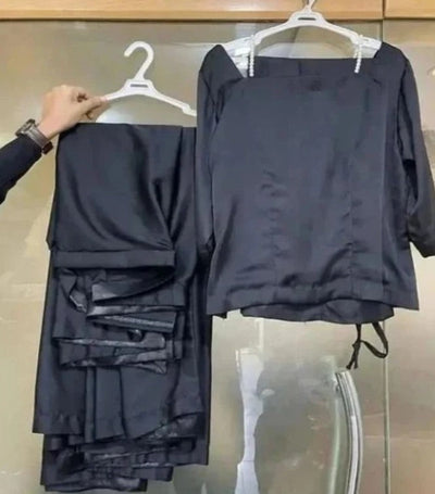 New Silk Stitched Saree With Pearls Necklace